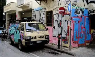 Transport en commun et street art : découvrez les villes où se cachent les plus belles œuvres !